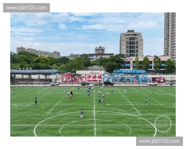 重庆城市足球联赛掀起热潮 各队竞逐荣誉彰显地方足球魅力